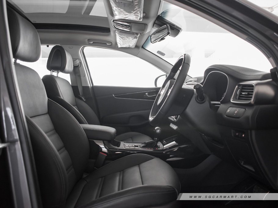 https://i.i-sgcm.com/new_cars/cars/11683/11683_g23