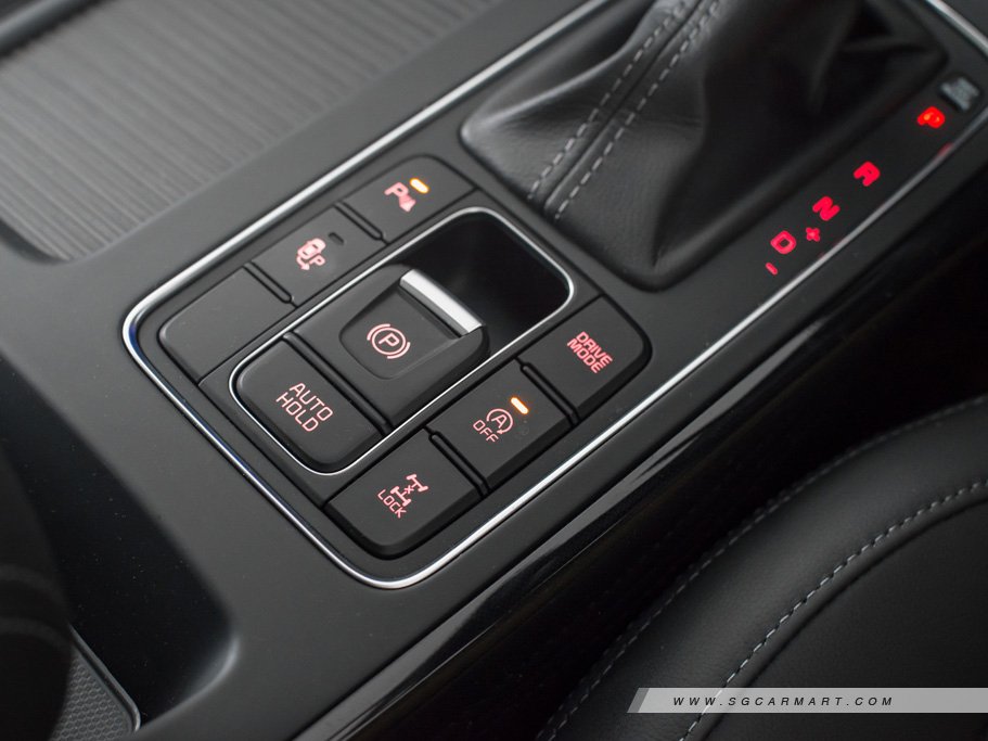 https://i.i-sgcm.com/new_cars/cars/11683/11683_g31