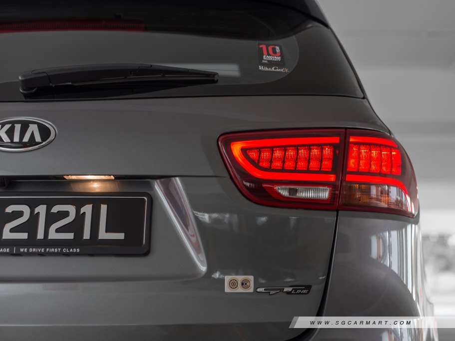 https://i.i-sgcm.com/new_cars/cars/11683/11683_g42