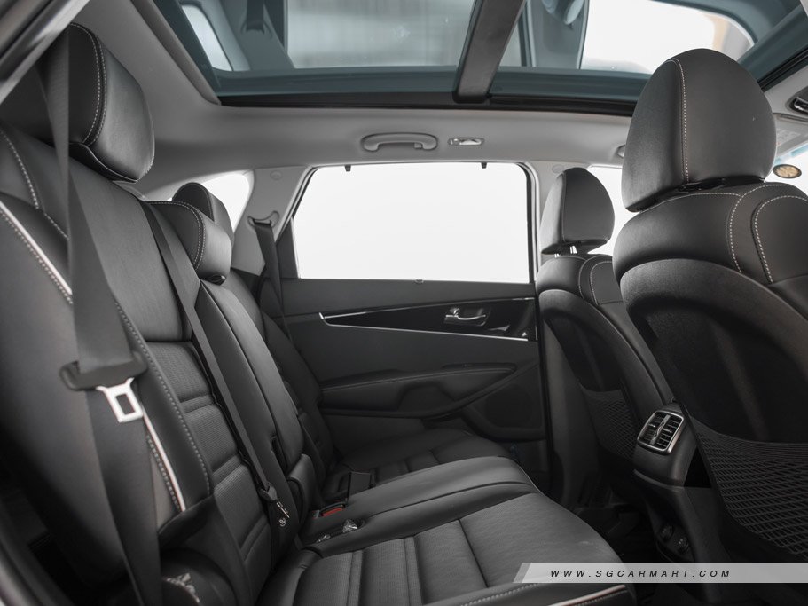 https://i.i-sgcm.com/new_cars/cars/11683/11683_g45