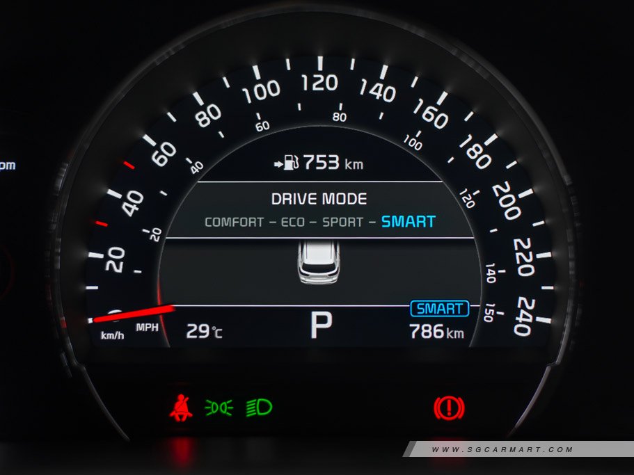 https://i.i-sgcm.com/new_cars/cars/11683/11683_g54
