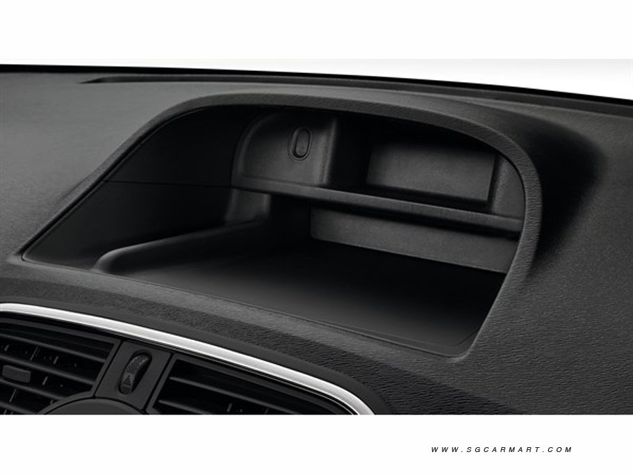 https://i.i-sgcm.com/new_cars/cars/11702/11702_g15