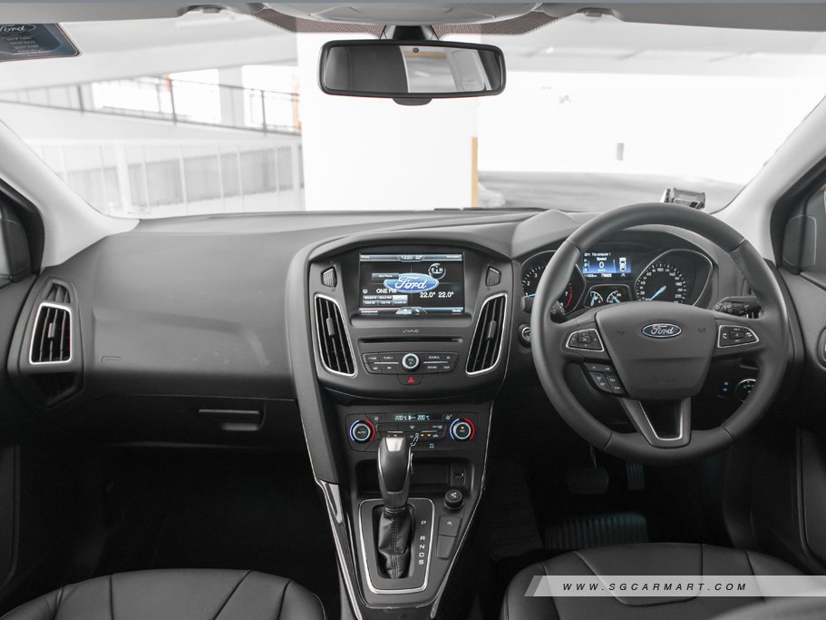 https://i.i-sgcm.com/new_cars/cars/11704/11704_g26