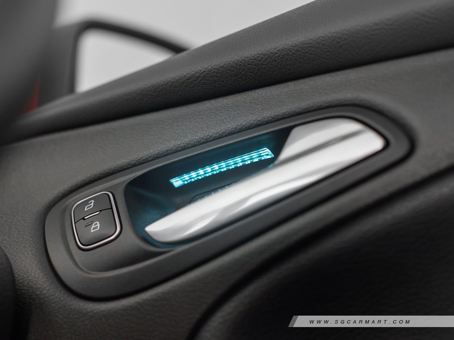 https://i.i-sgcm.com/new_cars/cars/11704/11704_g32