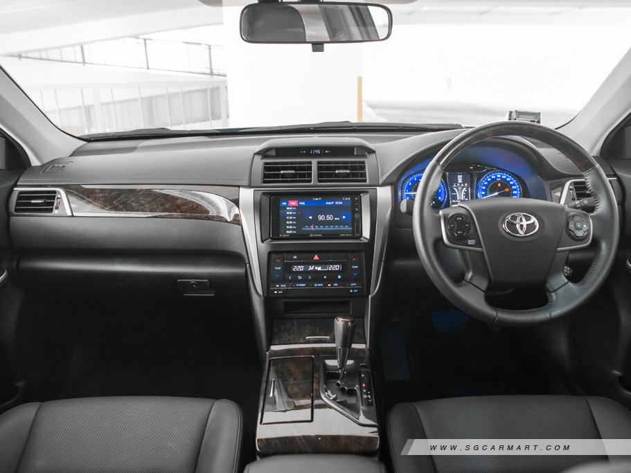 https://i.i-sgcm.com/new_cars/cars/11711/11711_g13