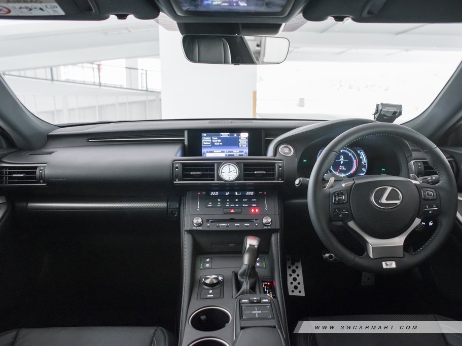 https://i.i-sgcm.com/new_cars/cars/11714/11714_g26