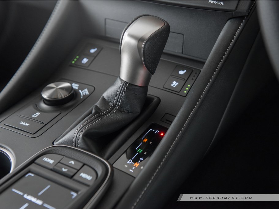 https://i.i-sgcm.com/new_cars/cars/11714/11714_g33