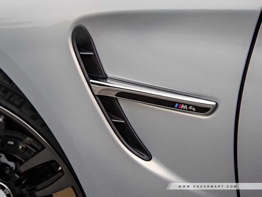 https://i.i-sgcm.com/new_cars/cars/11719/11719_g11