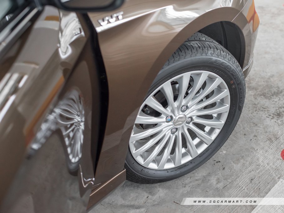 https://i.i-sgcm.com/new_cars/cars/11720/11720_g11