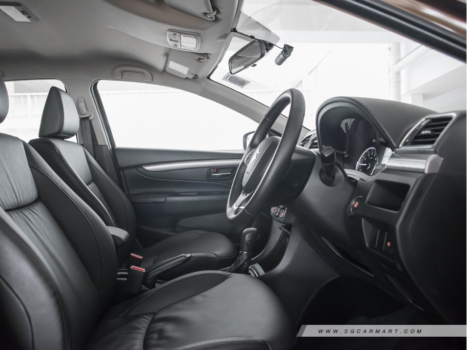 https://i.i-sgcm.com/new_cars/cars/11720/11720_g14