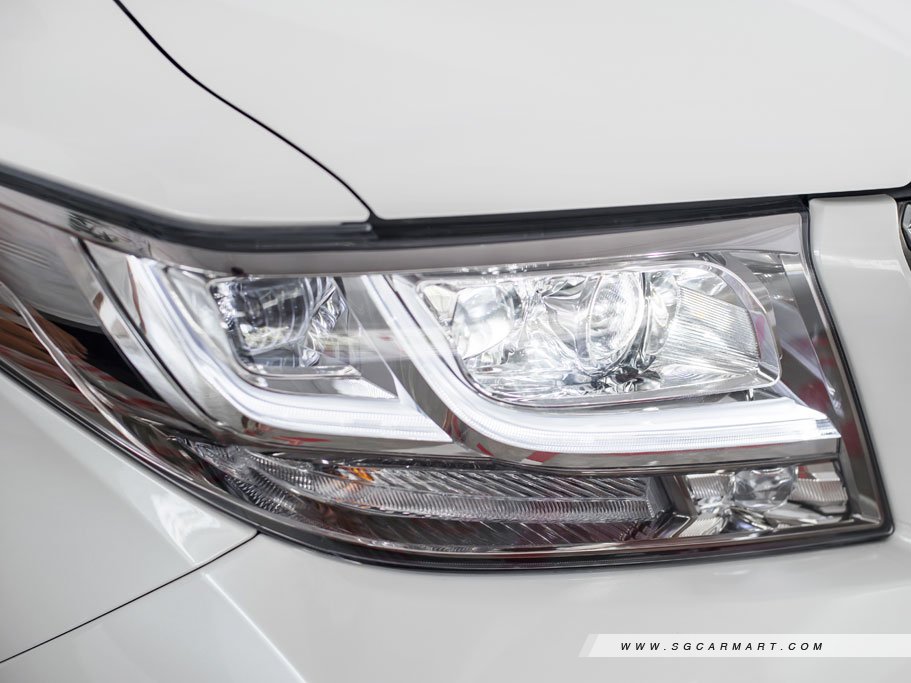 https://i.i-sgcm.com/new_cars/cars/11731/11731_g15