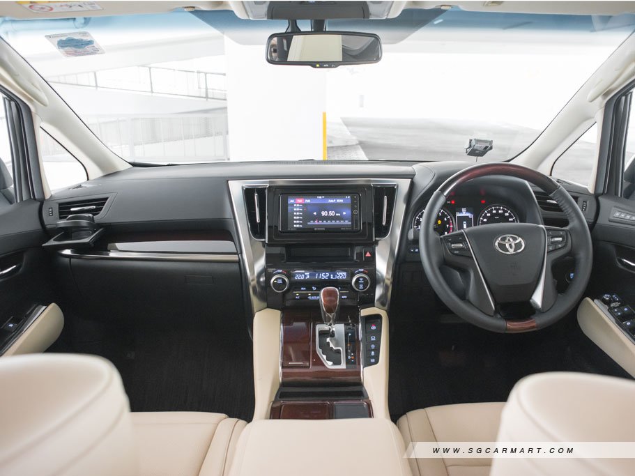 https://i.i-sgcm.com/new_cars/cars/11731/11731_g21