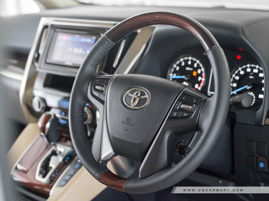 https://i.i-sgcm.com/new_cars/cars/11731/11731_g22