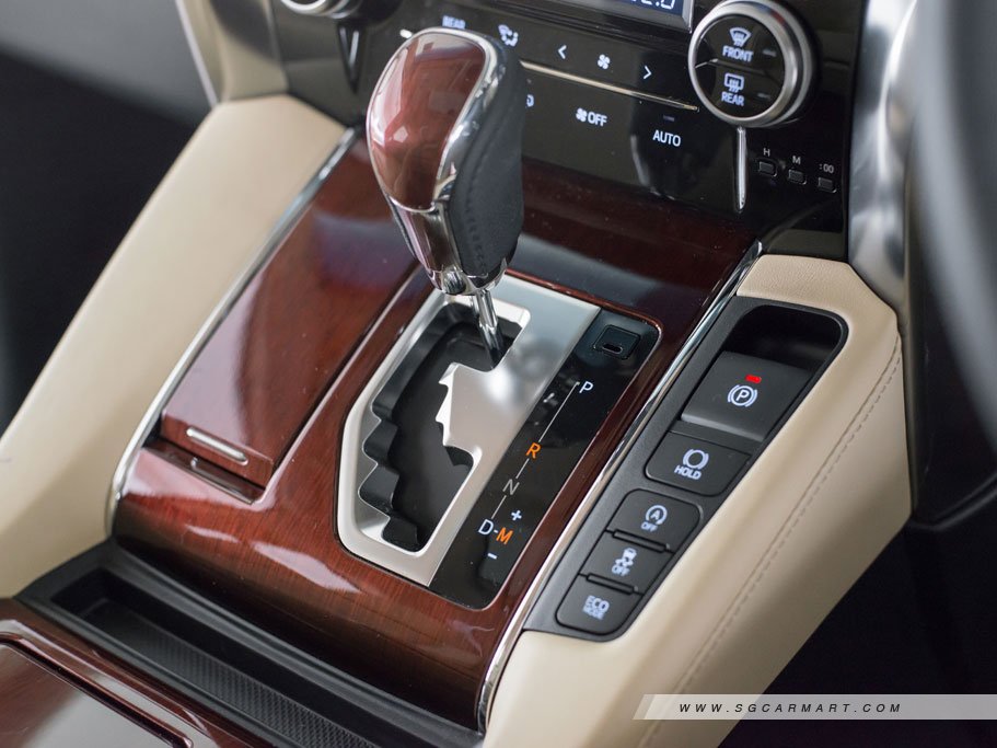 https://i.i-sgcm.com/new_cars/cars/11731/11731_g27