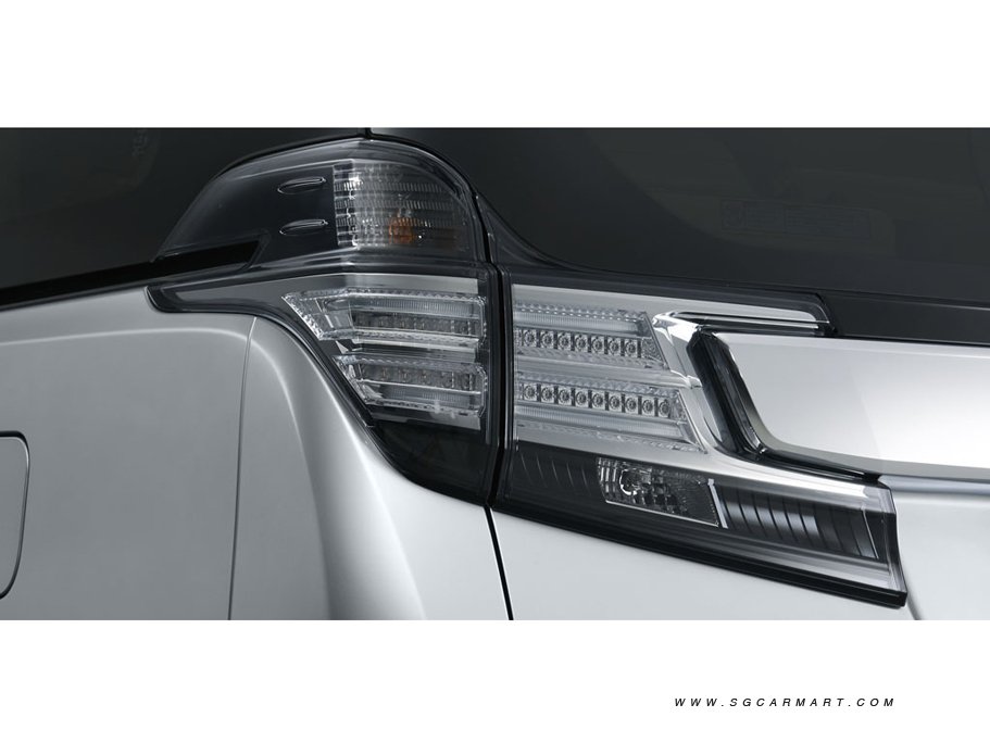 https://i.i-sgcm.com/new_cars/cars/11732/11732_g12