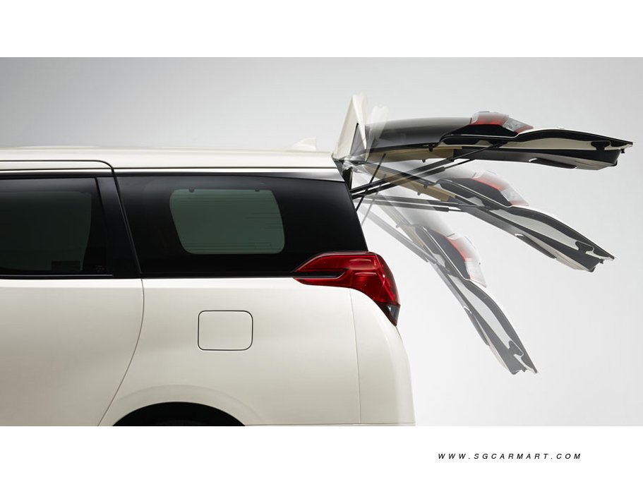 https://i.i-sgcm.com/new_cars/cars/11732/11732_g13