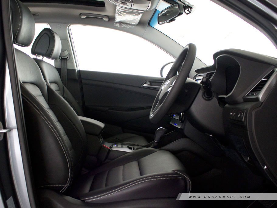https://i.i-sgcm.com/new_cars/cars/11735/11735_g23