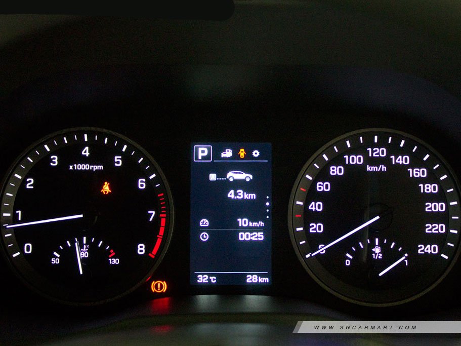 https://i.i-sgcm.com/new_cars/cars/11735/11735_g27