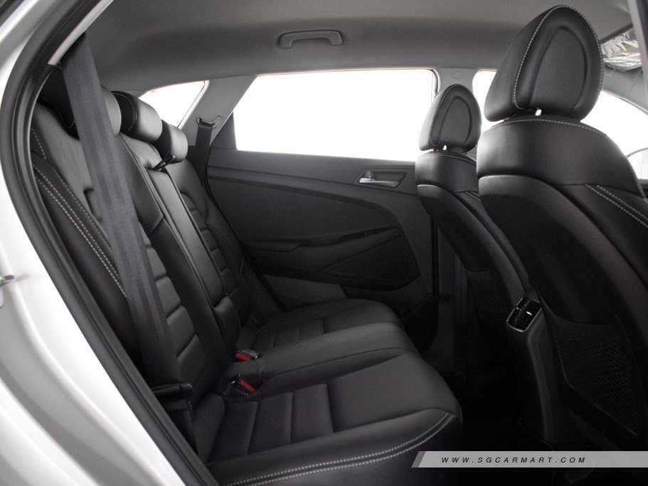 https://i.i-sgcm.com/new_cars/cars/11735/11735_g47