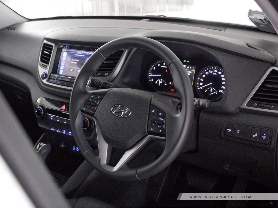 https://i.i-sgcm.com/new_cars/cars/11735/11735_g49