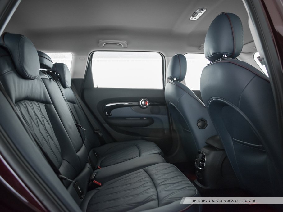 https://i.i-sgcm.com/new_cars/cars/11738/11738_g25