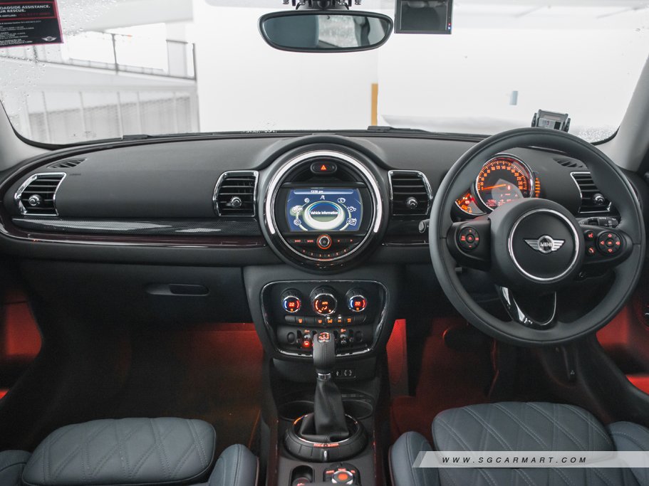 https://i.i-sgcm.com/new_cars/cars/11738/11738_g26