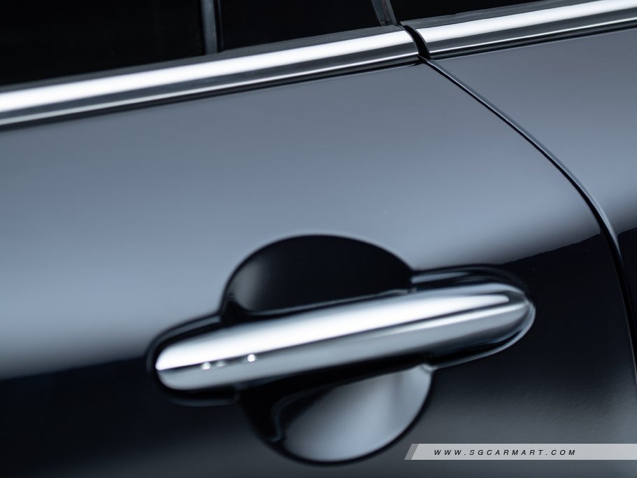 https://i.i-sgcm.com/new_cars/cars/11738/11738_g61