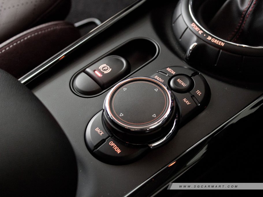 https://i.i-sgcm.com/new_cars/cars/11739/11739_g37