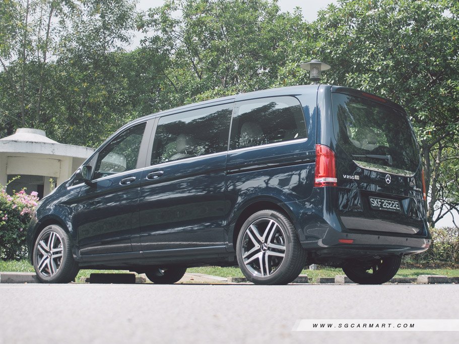 https://i.i-sgcm.com/new_cars/cars/11742/11742_g17
