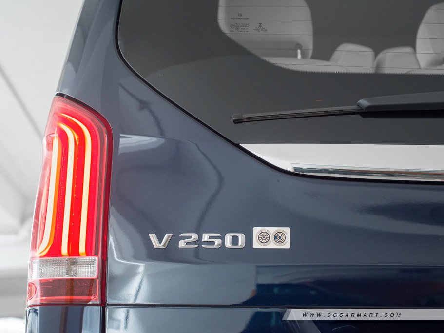 https://i.i-sgcm.com/new_cars/cars/11742/11742_g21