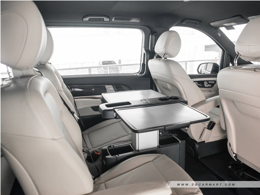 https://i.i-sgcm.com/new_cars/cars/11742/11742_g25