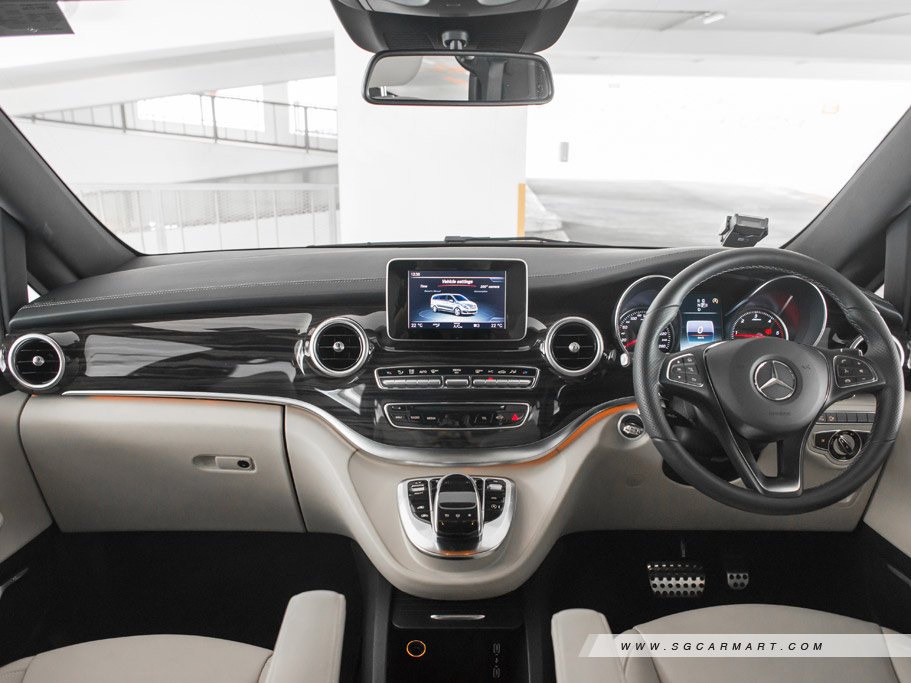 https://i.i-sgcm.com/new_cars/cars/11742/11742_g26