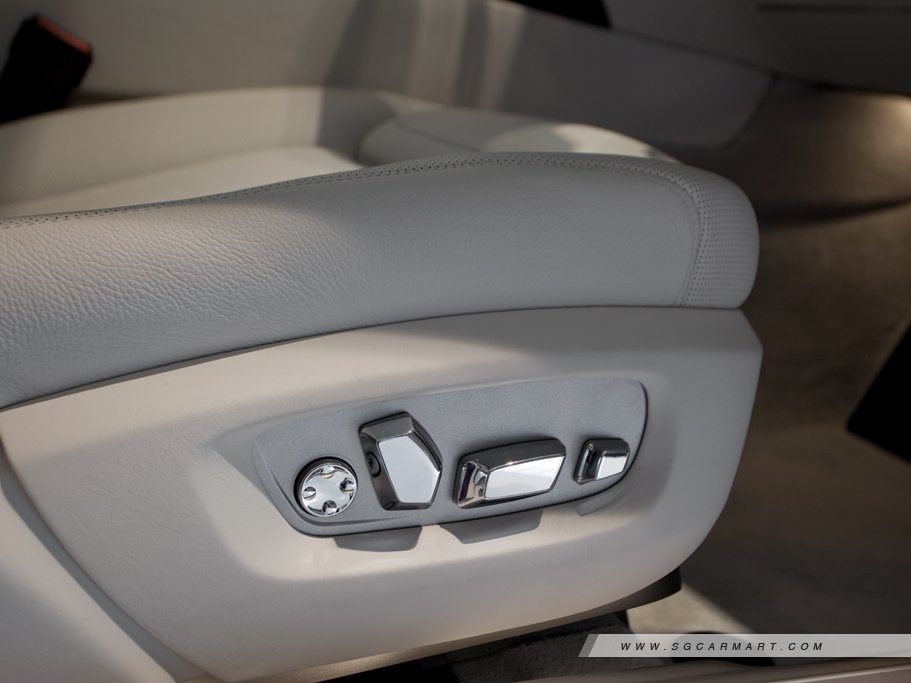 https://i.i-sgcm.com/new_cars/cars/11747/11747_g19