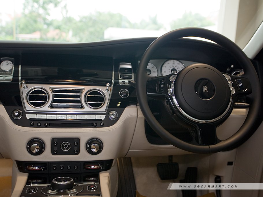 https://i.i-sgcm.com/new_cars/cars/11747/11747_g23