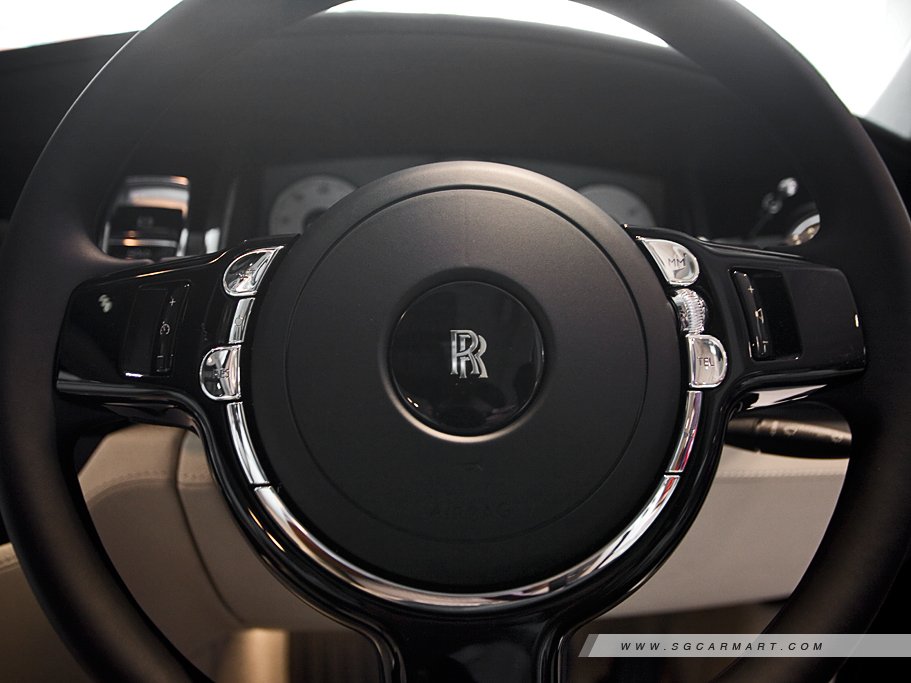 https://i.i-sgcm.com/new_cars/cars/11747/11747_g25