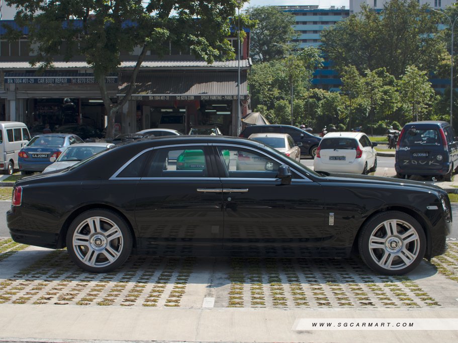 https://i.i-sgcm.com/new_cars/cars/11747/11747_g49