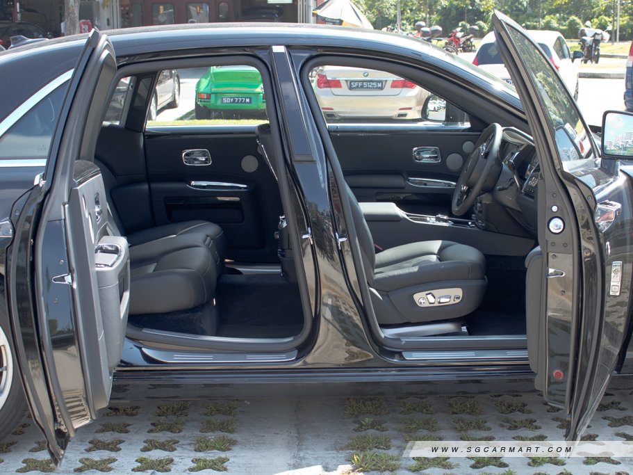 https://i.i-sgcm.com/new_cars/cars/11747/11747_g56