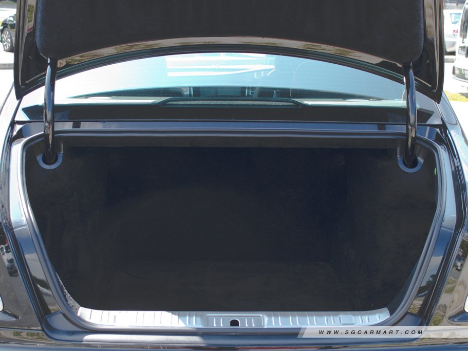 https://i.i-sgcm.com/new_cars/cars/11747/11747_g74