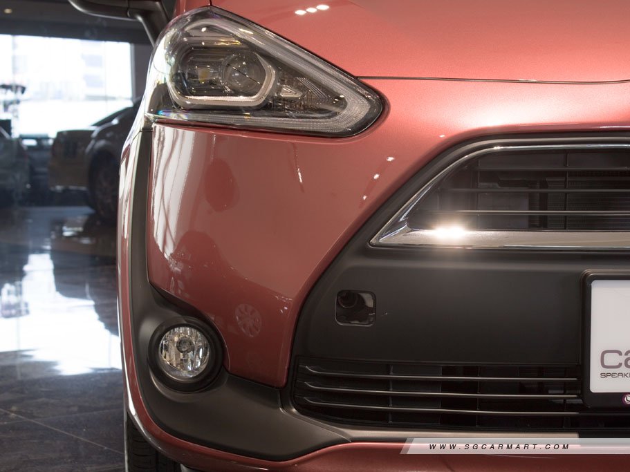 https://i.i-sgcm.com/new_cars/cars/11748/11748_g12