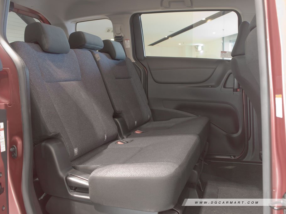 https://i.i-sgcm.com/new_cars/cars/11748/11748_g20