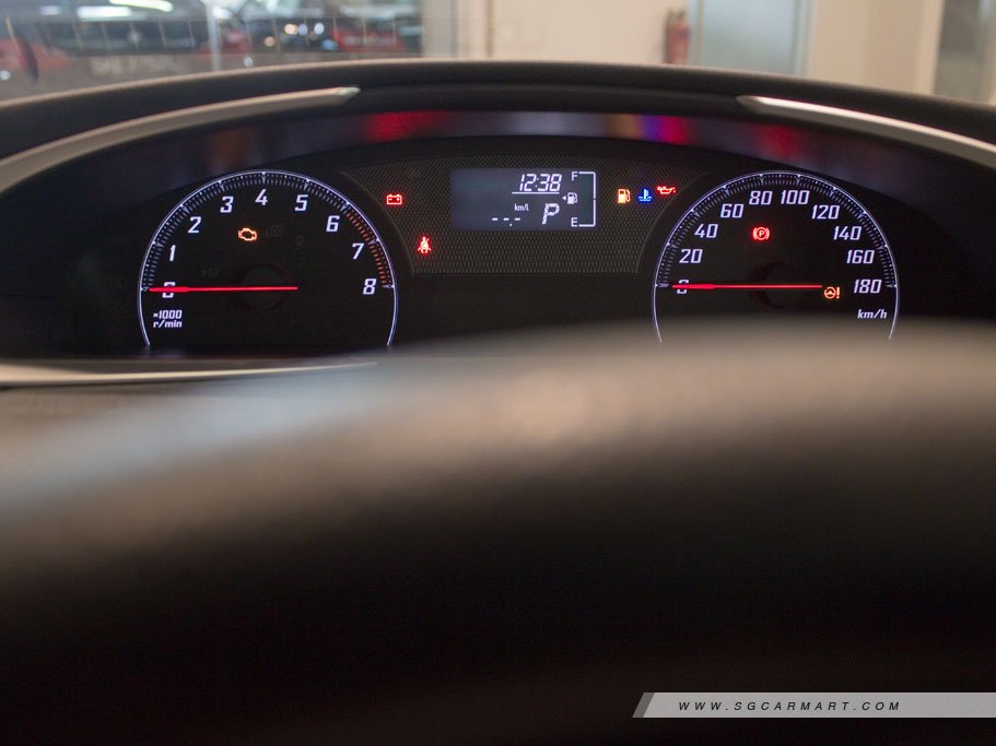 https://i.i-sgcm.com/new_cars/cars/11748/11748_g24