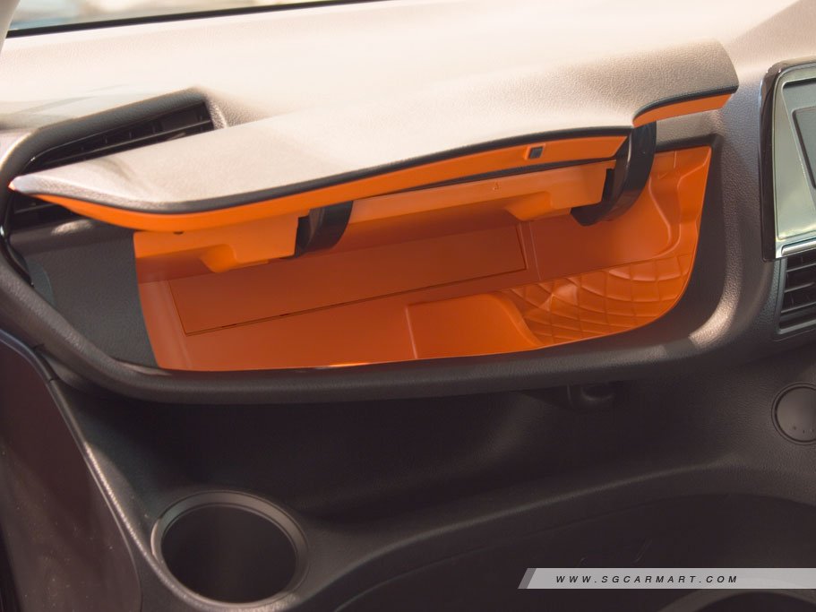 https://i.i-sgcm.com/new_cars/cars/11748/11748_g31