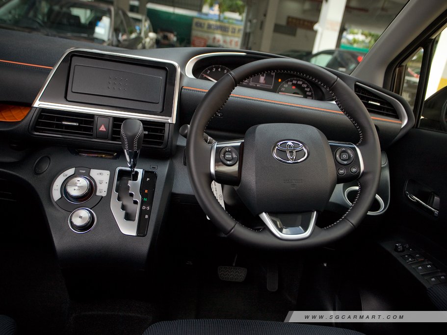 https://i.i-sgcm.com/new_cars/cars/11748/11748_g49
