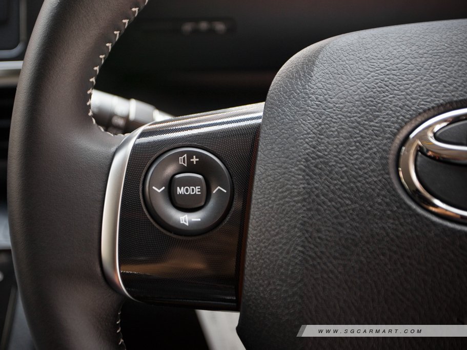 https://i.i-sgcm.com/new_cars/cars/11748/11748_g52