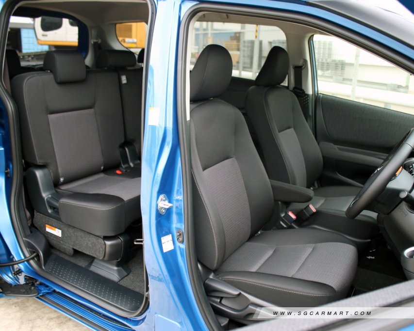 https://i.i-sgcm.com/new_cars/cars/11748/11748_g71