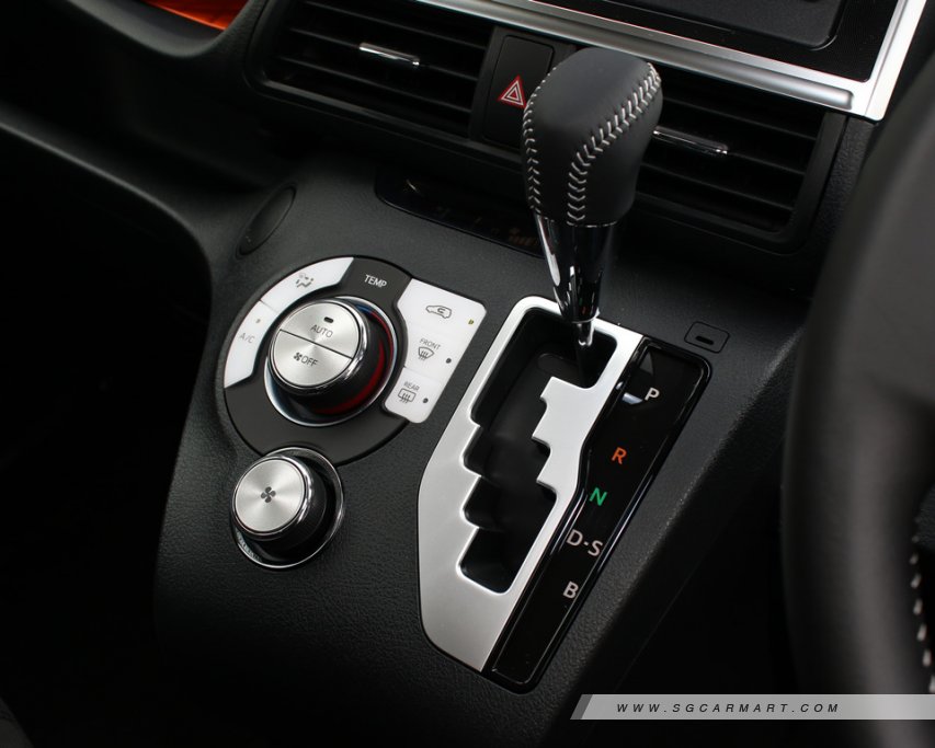 https://i.i-sgcm.com/new_cars/cars/11748/11748_g78