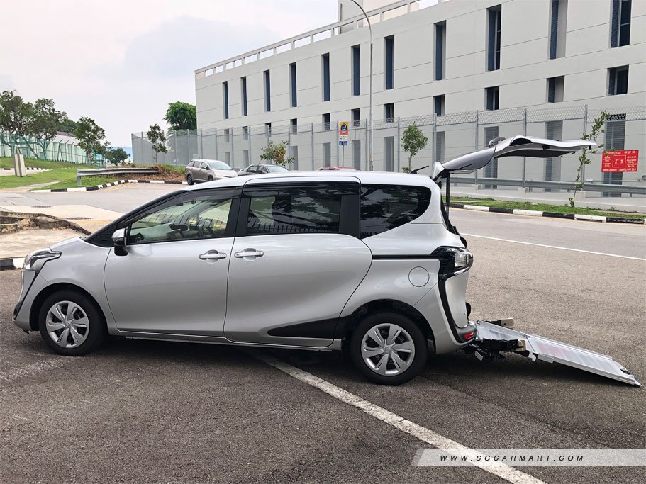 https://i.i-sgcm.com/new_cars/cars/11748/11748_g83