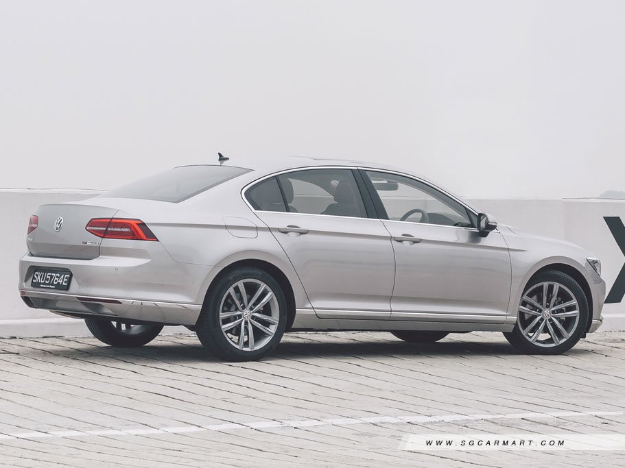 https://i.i-sgcm.com/new_cars/cars/11749/11749_g26