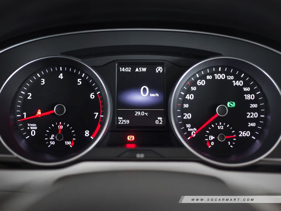 https://i.i-sgcm.com/new_cars/cars/11749/11749_g36