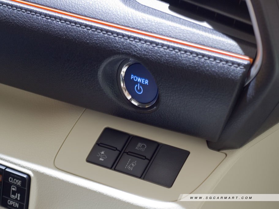 https://i.i-sgcm.com/new_cars/cars/11752/11752_g20